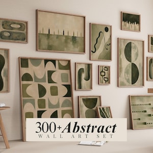 Op de afbeelding: Een galerijwandcollectie met diverse ingelijste abstracte kunstprints in tinten olijf-, salie- en bosgroen. De prints tonen geometrische vormen, vloeiende lijnen en patronen. Een centrale tekstoverlay luidt 300+ Abstract Wall Art Set.