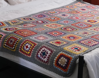 Grandma Square Häkeldecke: Bunter Baumwoll-afghanischer, Retro-Wurf