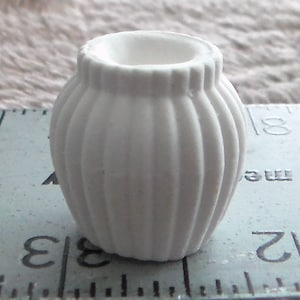 Dollhouse Minature Flower Pot