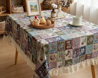 Vintage Cottagecore Patchwork Tischdecke, Florale Spitzenborte, Rustikale Küchen Dekoration