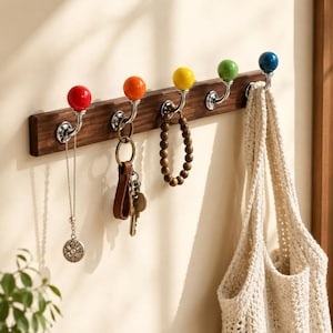Appendiabiti da parete in legno di noce, gancio per cappelli con pomello in ceramica colorata, appendiabiti per asciugamani da ingresso senza foratura, binario decorativo in stile moderno di metà secolo