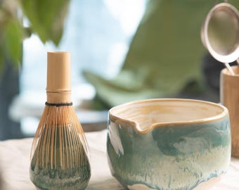Matcha bowl set, spouted matcha bowl with ceramic whisk holder, handmade chawan tea bowl, non slip grip texture