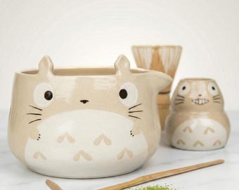 Totoro Matcha Bowl Set – Studio Ghibli Ceramic Chawan with Bamboo Whisk, Stand & Spoon, Gift-Ready Tea Ceremony Kit,Hand-painted