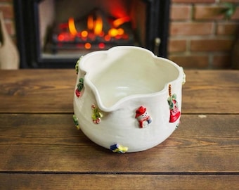 Christmas Matcha Bowl Chawan 23oz | Handcrafted Kaolin Clay, 1.5–1.8 lb (700–800g) | Holiday Tea Gift | Spouted Whisking Bowl