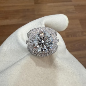 4 Carat Round CVD Lab Grown Diamond Engagement Ring – 10K White Gold Pavé Split Shank