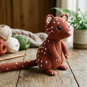 Patrón de amigurumi de comadreja moteada a crochet - Tutorial de nivel intermedio para peluches - Descarga digital en PDF - Patrón de juguete de bosque en tonos óxido y crema