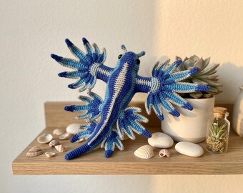 Patrón de ganchillo de babosa marina dragón azul, patrón de peluche de nudibranquio amigurumi, PDF de criatura marina de peluche de ganchillo de nivel intermedio