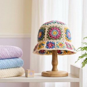 Crochet Granny Square Bucket Hat Pattern PDF - Colorful Motif Hat - Beginner Intermediate Adult S M L XL