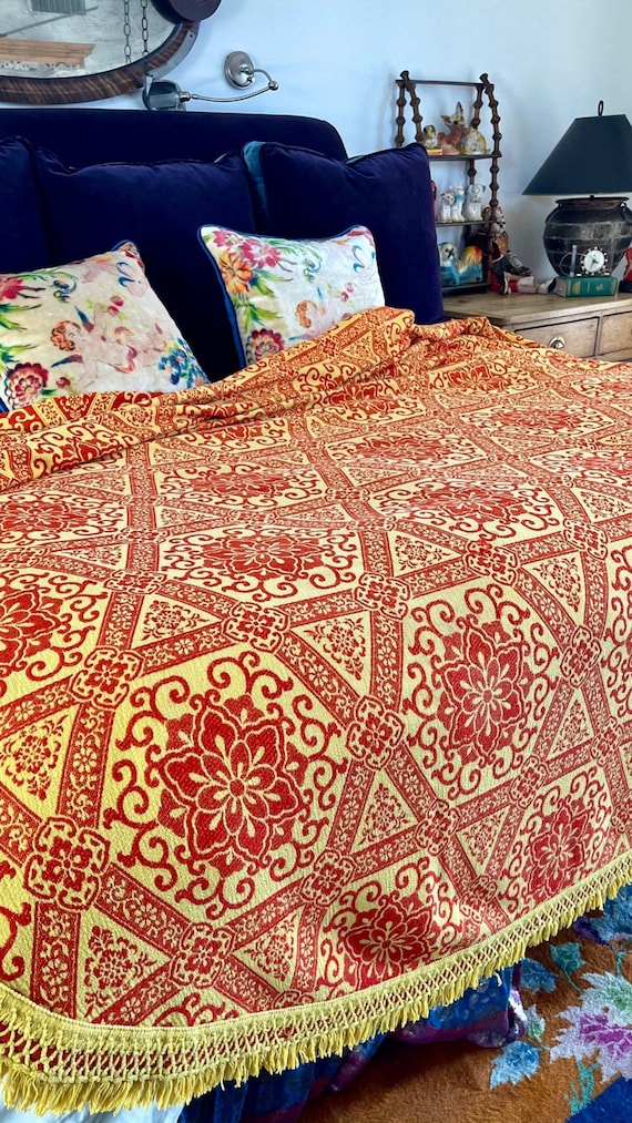 Vintage Bates Bedspread 1970s Double Size Orange and Yellow Etsy