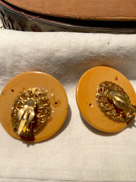 Vintage Bakelite clip on earrings iridescent and … - image 4