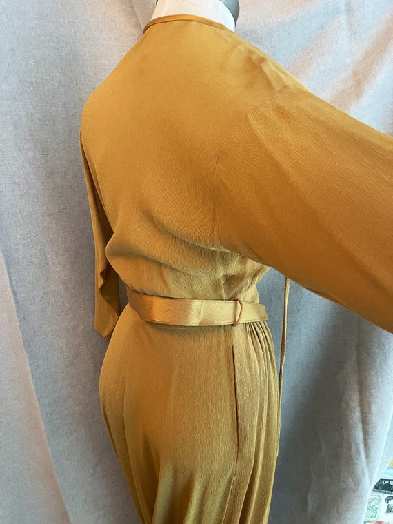 1940s dressing gown size small gold glamour vinta… - image 7