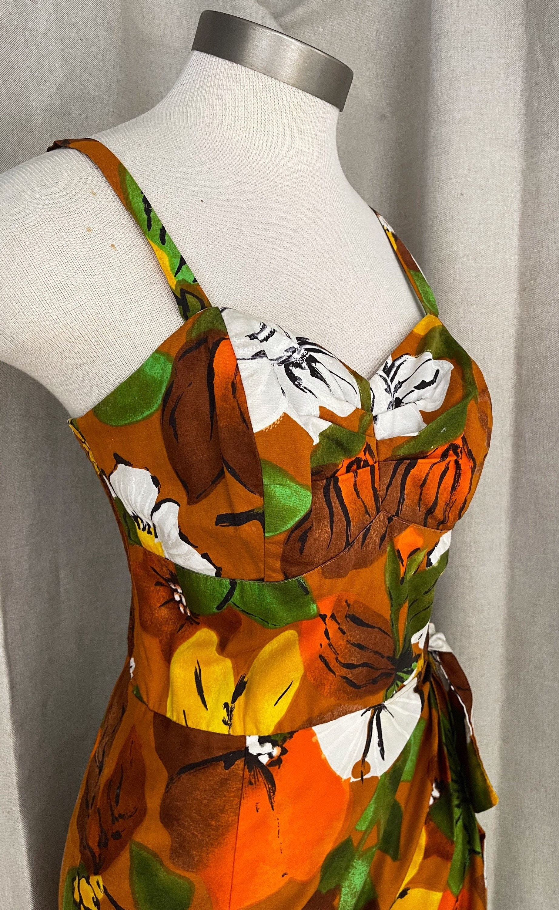 Mid century vintage hawaiian dress mint condition Paradise Hawaiian label