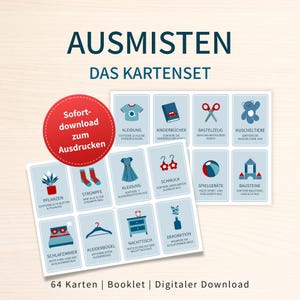 Può includere: Un set di carte per fare ordine con il titolo tedesco "AUSMISTEN DAS KARTENSET". Le carte presentano illustrazioni di vestiti, libri, giocattoli e altri oggetti. Un cerchio rosso recita "Sofort-download zum Ausdrucken."