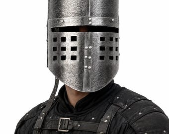 Medieval Black Knight Helmet: Battle-Ready Steel Armor for LARP, Cosplay