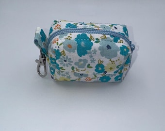 Floral Dog Waste Bag Holder – Zippered Clip-On Pouch