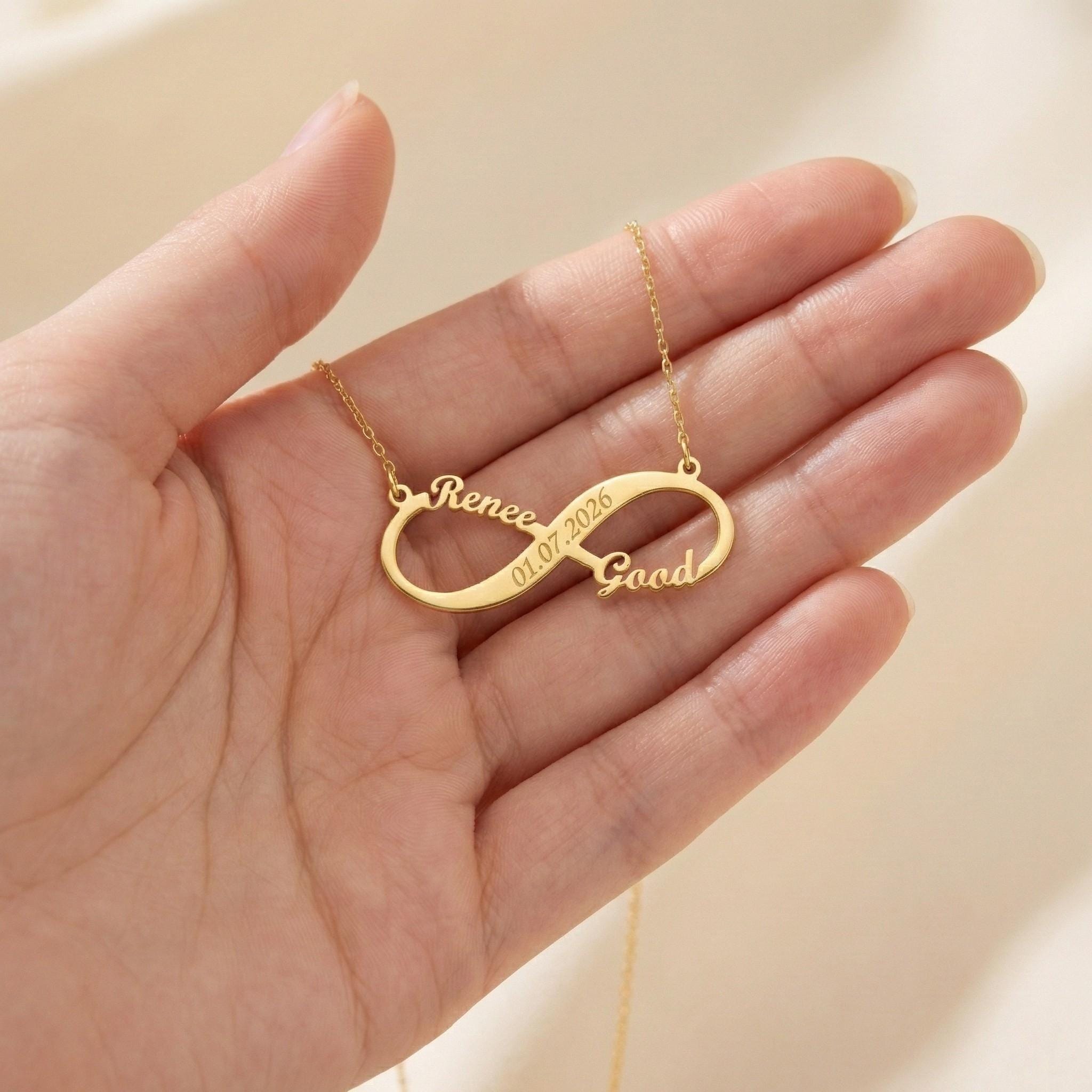 Nicole Name Necklace - Etsy Canada