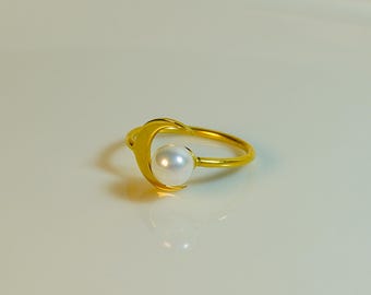 Bague perlée délicate en croissant de lune | Bijoux en or céleste