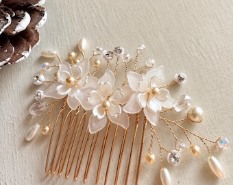 Floral hair comb or hairpins with pearls & crystals - Wedding hair comb set Bridal comb Pearl hair comb - Handmade wedding jewelry