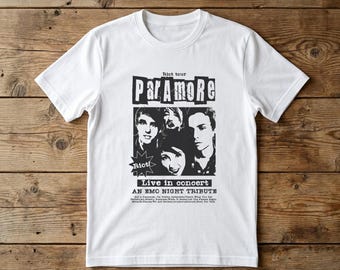 Camiseta de banda de rock emo estilo años 90, camiseta gráfica de música alternativa vintage, ropa con estética pop-punk Y2K, atuendo unisex para conciertos.