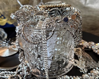 Pot de bijoux mystère|Bijoux en argent avec des surprises scintillantes | Contient une bague, des boucles d'oreilles et un collier choisis au hasard | Un cadeau parfait pour elle