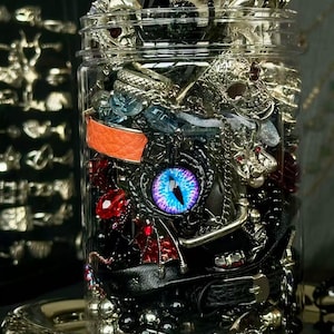 Joyero gótico misterioso / Anillos, collares y pendientes de estética oscura / Joyas sorpresa para ella