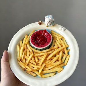 Piatto in ceramica personalizzabile con patatine e salse - Piatto con ritratto di animali domestici - Ceramiche fatte a mano