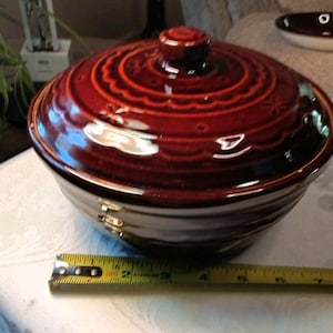 VTG Marcrest Daisy Dot Brown Stoneware Covered Casserole Dish USA 8.5” Bean Pot