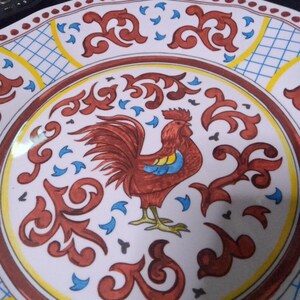 SET OF 6- Sur La Table 11" Plates Red Rooster Red Melamine 731612 New Never Used imagen 4