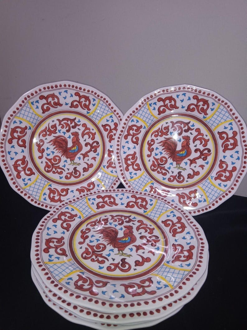 SET OF 6- Sur La Table 11" Plates Red Rooster Red Melamine 731612 New Never Used imagen 2