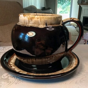 VTG Pfaltzgraff Gourmet 12 "Brown Drip Glaze Bean Pot Tureen & Underplate No Lid