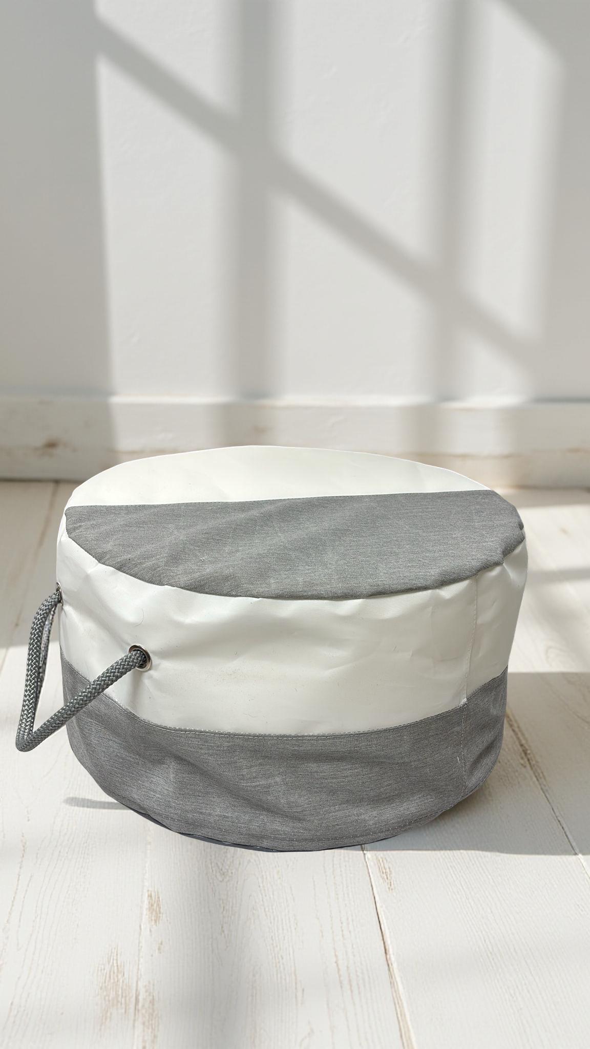 Pouf Rond En Voile De Bateau Recyclée, Pouf Design Gris Et Blanc, Assise Moderne, Déco Marine, Fait Main France, Pièce Unique