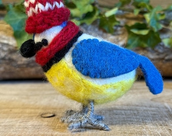 Cosy Felt Bird Decoration – Handmade Wool Winter Ornament with Red Hat & Scarf
