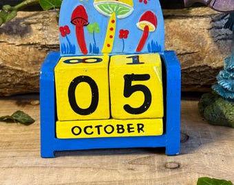 Hand-Painted Wooden Mushroom Perpetual Calendar – Whimsical Eco Desk Decor