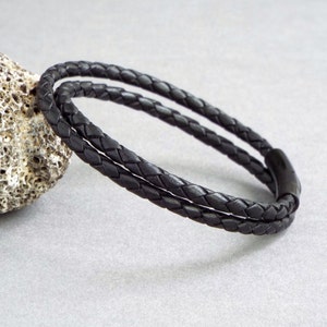 Bracelet homme en cuir noir, bracelet tressé, cadeau petit ami, cadeau mari, bijoux en cuir pour homme