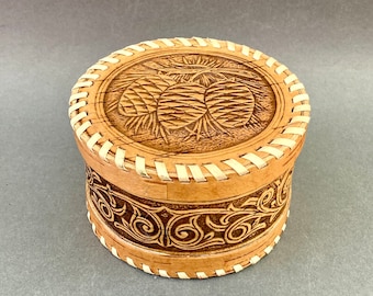 Birch bark box round shape, Jewellery box, Rustic storage container, Haberdashery box, Home decor, Cottage décor, handmade storage box