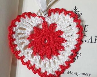 Crochet Heart Bookmark/Valentine Bookmark/Book lover gift/