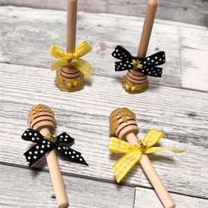 Bee Tiered Tray Decor Set, Mini Honey Dippers with Bows, Bee Party Favor, Rustic Bee Kitchen Decor, Honey Bee Accessories, Farmhouse Decor