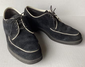 Women's HUSH PUPPIES, Black Suede w White Piping, Lace-up Oxford, 8M