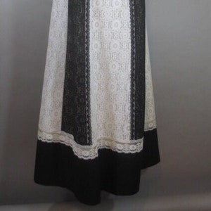 Vintage TUMBLEWEEDS Maxi Skirt, Black and White Panels, Elastic Waist, Lace over Taffeta Lining, Good Condition, Festival Skirt,30-36" waist