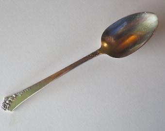 Heirloom Oneida Damask Rose Teaspoon Sealed Sterling Silver Flatware