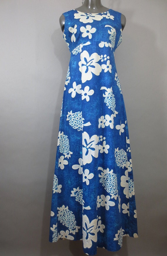 Vintage 1970's Maxi Hawaiian dress, Blue with Scr… - image 1