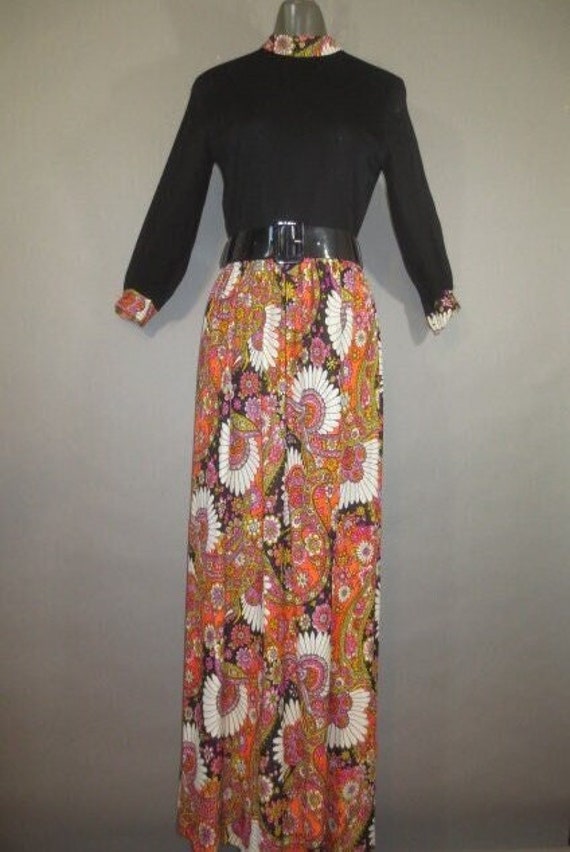 Vintage  1960's Mod Psychedelic Hostess Dress, Bla