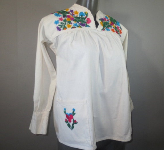 Vintage Mexican Shirt, Hand Embroidery, Mexican F… - image 2