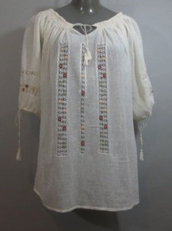 Vintage Romanian Peasant Blouse, Smocked collar, O