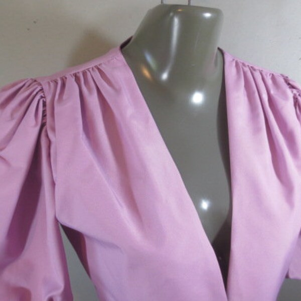 Vintage 1980's Taffeta Bolero, JC PENNY Fashions, Lined, Puffy Sleeves, Lavender Bolero, Crop Top Bolero, Polyester, Good Condition, 9/10