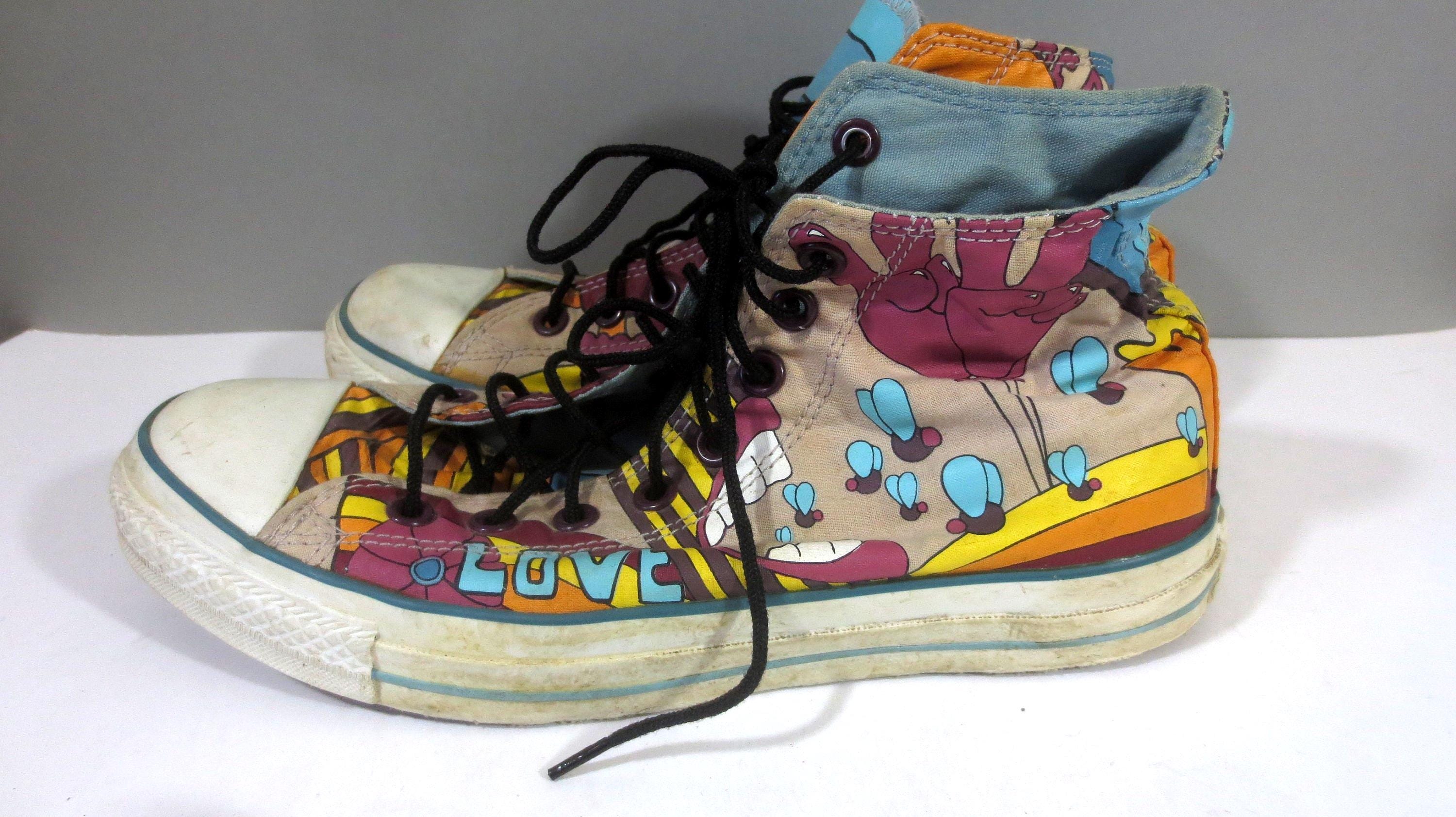 Vintage Peace Love, Pop Art CONVERSE All Star High Tops