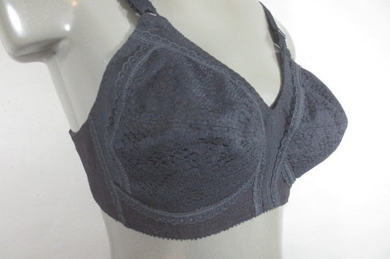 PLATEX 18 Hour Bra, Black Bra With Lace, Back Fasteners, Adjustable Straps,  Good Condition, Style 20, 36B 