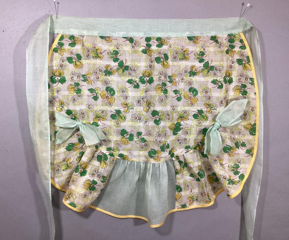 Vintage 1940's Half Apron, Cute Design w Bows, Hostess Apron, Light Green and Yellow Trim, Daisy's, Organdy, Good Condition