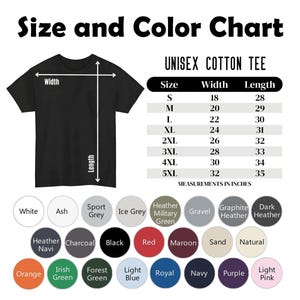 Puede incluir: Una tabla de tallas y colores para una camiseta unisex de algod&oacute;n. El gr&aacute;fico muestra el contorno de una camiseta negra con flechas de ancho y largo, una tabla de tallas de la S a la 5XL en pulgadas y veinticuatro c&iacute;rculos de colores.