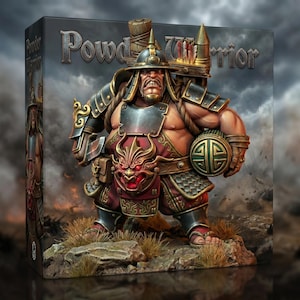 Puede incluir: Una caja con una figura detallada de un guerrero. El guerrero es musculoso, lleva una armadura ornamentada y lleva un gran mazo y una bola con un símbolo. La caja tiene el título "Powder Warrior" en una fuente estilizada.